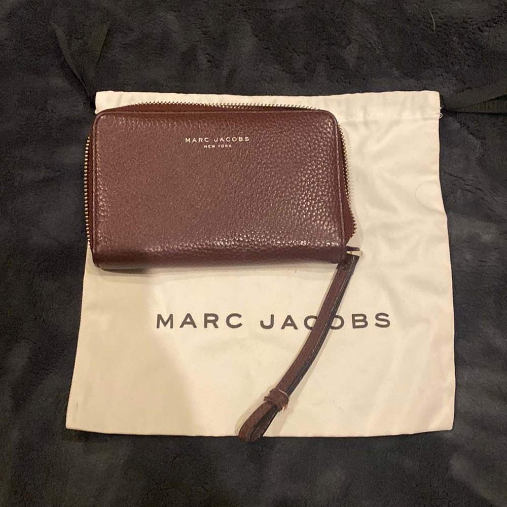 Marc Jacobs wallet/wristlet